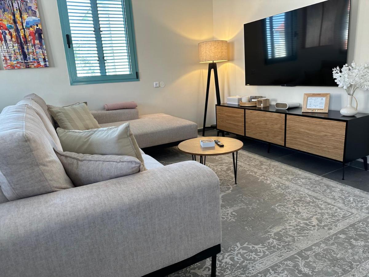 Midrahov Luxury Apartment Zikhron Ya'akov Esterno foto